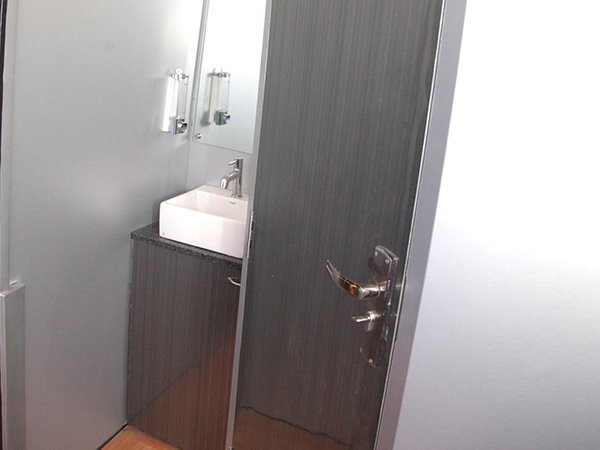 Portable Washroom image